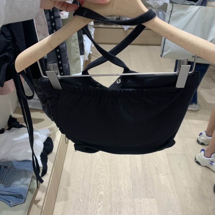 MEMOIRE韓國直郵女士新品真品推薦休閑人氣26春夏吊帶背心褶皺MEMOIRE吊帶/背心