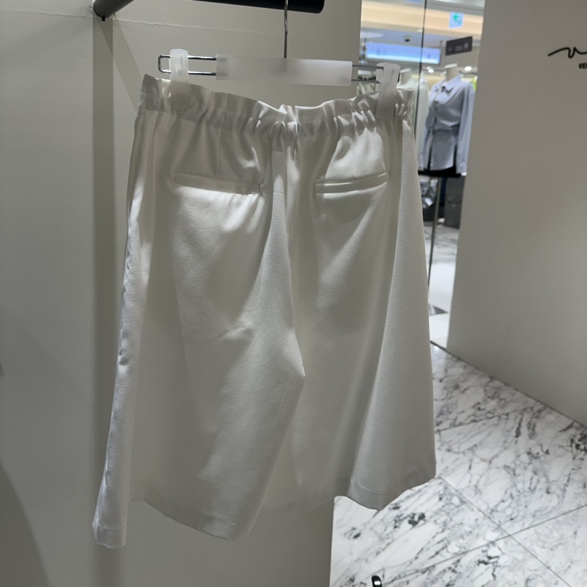 LOW MOMENT東大門代購女裝新款時尚推薦職業休閑短褲闊腿褲LOW MOMENT短褲