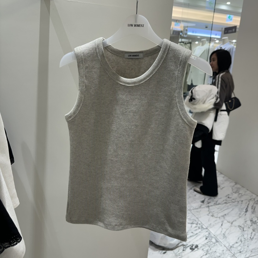 LOW MOMENT東大門實拍女士新款休閑26春夏真品人氣吊帶背心LOW MOMENT吊帶/背心圖色2