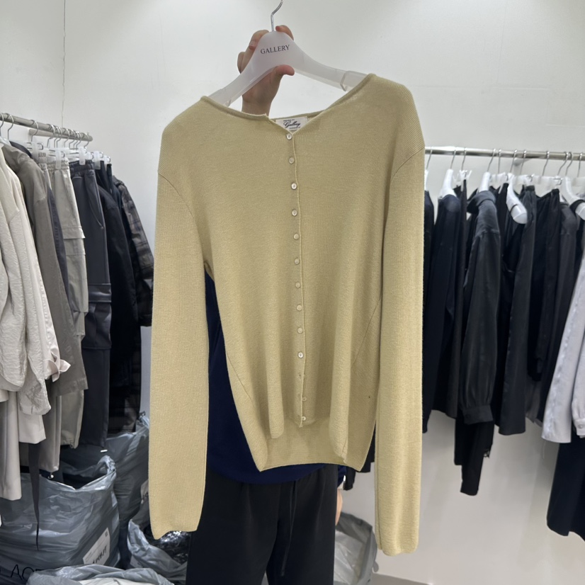 GALLERY-P韓國東大門代購女裝新品時尚職業推薦熱賣針織衫GALLERY-P針織衫圖色1