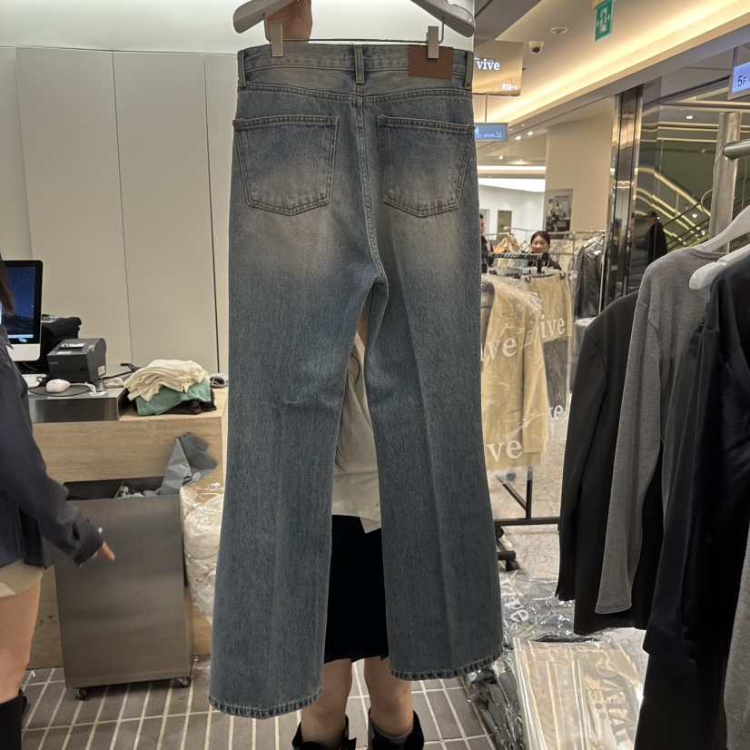 VIVE韓國直郵實拍女裝新品26春夏推薦休閑熱賣職業牛仔褲VIVE牛仔褲