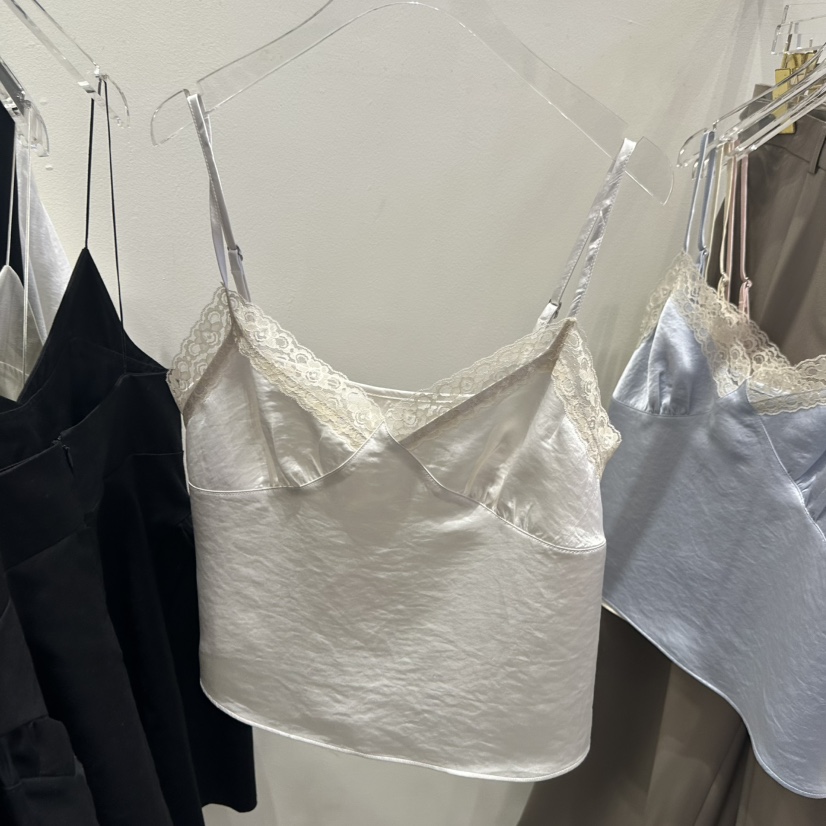 OUTFIT韓國東大門直郵女士新品人氣熱賣職業26春夏吊帶背心OUTFIT吊帶/背心圖色1