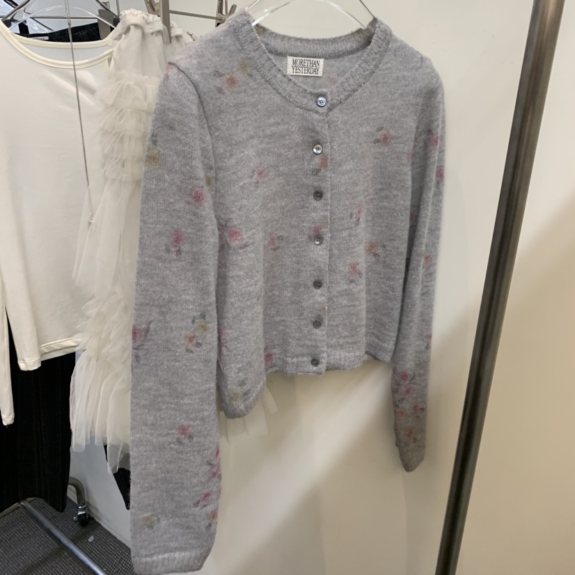 MORE THAN YESTERDAY/LOVE YOU SO MUCH韓國東大門直郵女士新品熱賣針織衫花朵LYSM/MORE THAN YESTERDAY針織衫圖色2