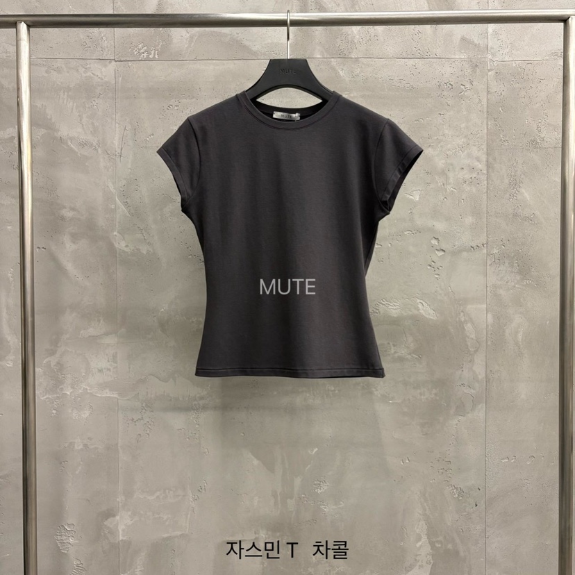 MUTE-P韓國代購女裝新款職業熱賣休閑推薦人氣時尚26春夏T恤MUTET恤圖色7墨色