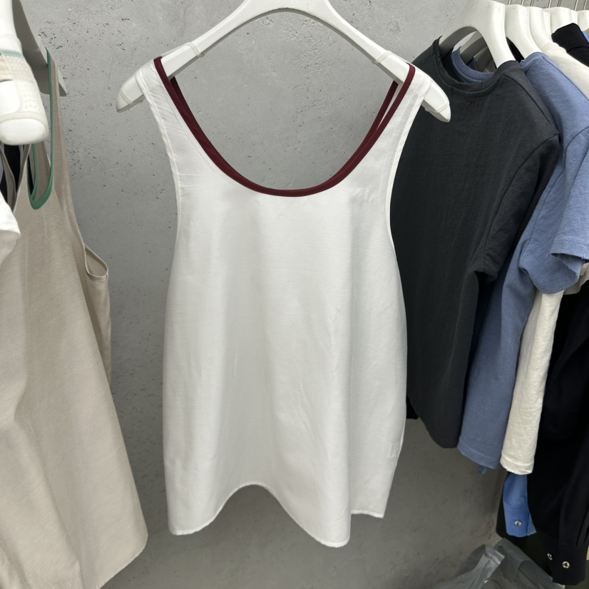 SIXTEEN韓國直郵實拍女裝新品熱賣職業推薦時尚人氣吊帶背心SIXTEEN吊帶/背心