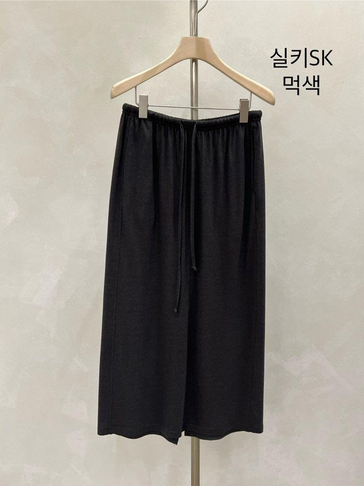 LAKE-A/KONI韓國代購女裝新款人氣時尚推薦職業26春夏長裙LAKE-A/KONI長裙圖色1墨色