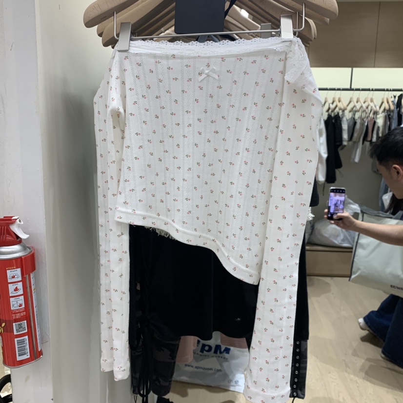 MEMOIRE韓國東大門直郵女裝新品休閑時尚26春夏長袖T恤條紋MEMOIRE長袖T恤圖色1