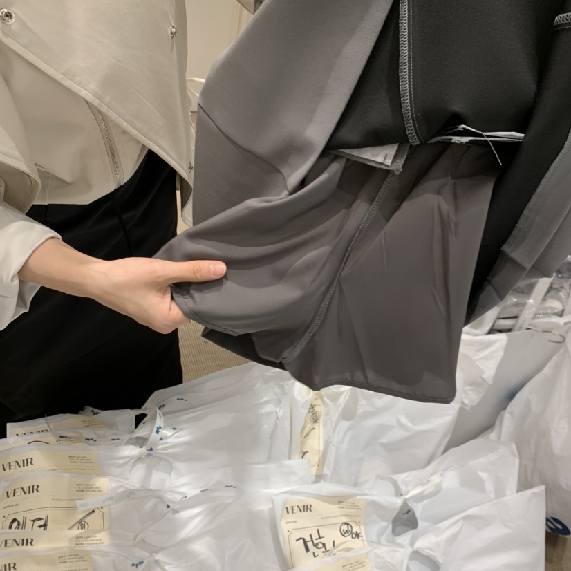 VENIR-a韓國東大門直郵女裝新品時尚休閑人氣推薦26春夏短裙VENIR-a短裙