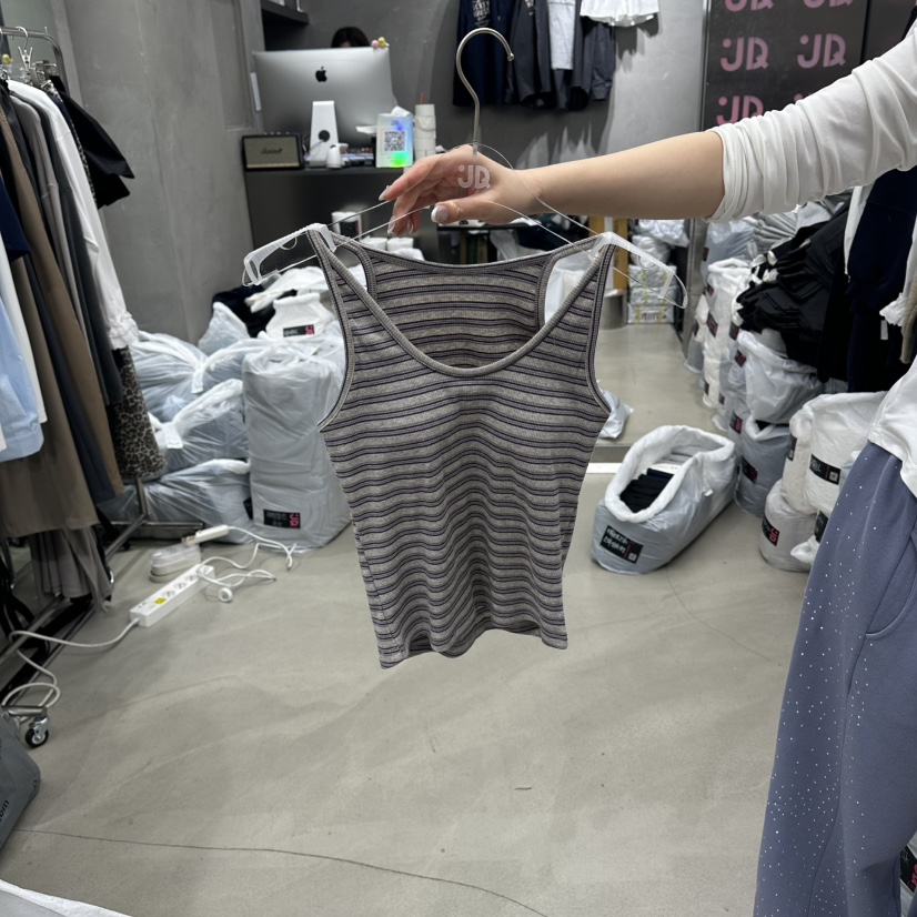 JUDYQUE韓國直郵女裝新款時尚熱賣休閑26春夏職業吊帶背心JUDYQUE吊帶/背心圖色1