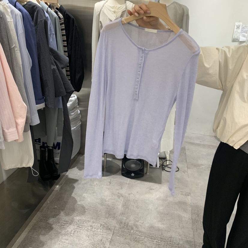 CHAE韓國代購女裝新款熱賣長袖T恤不含內搭天絲羊毛紐扣羅紋CHAE長袖T恤圖色2