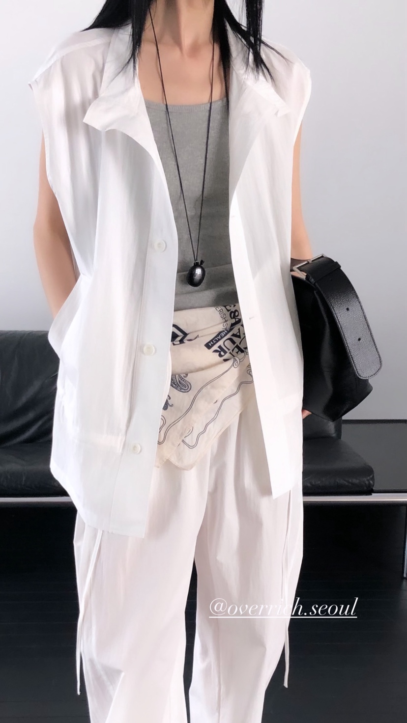 OVER RICH韓國直郵實拍女士新款26春夏推薦人氣時尚馬甲OVER RICH馬甲