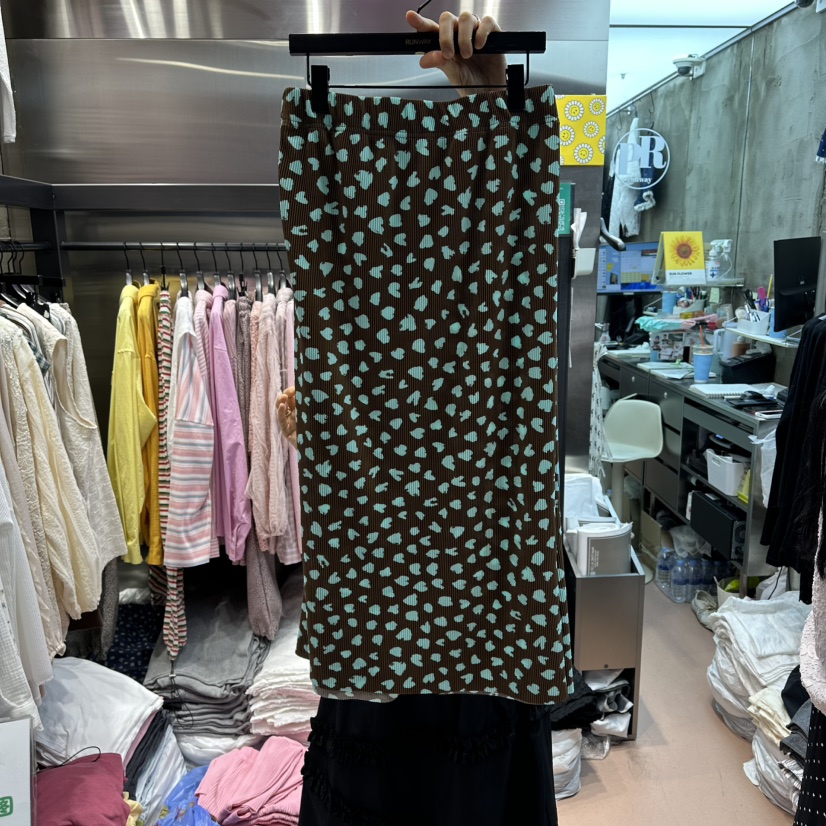 RUNWAY-런웨이韓國東大門代購女士新款26春夏推薦職業長裙RUNWAY長裙圖色2