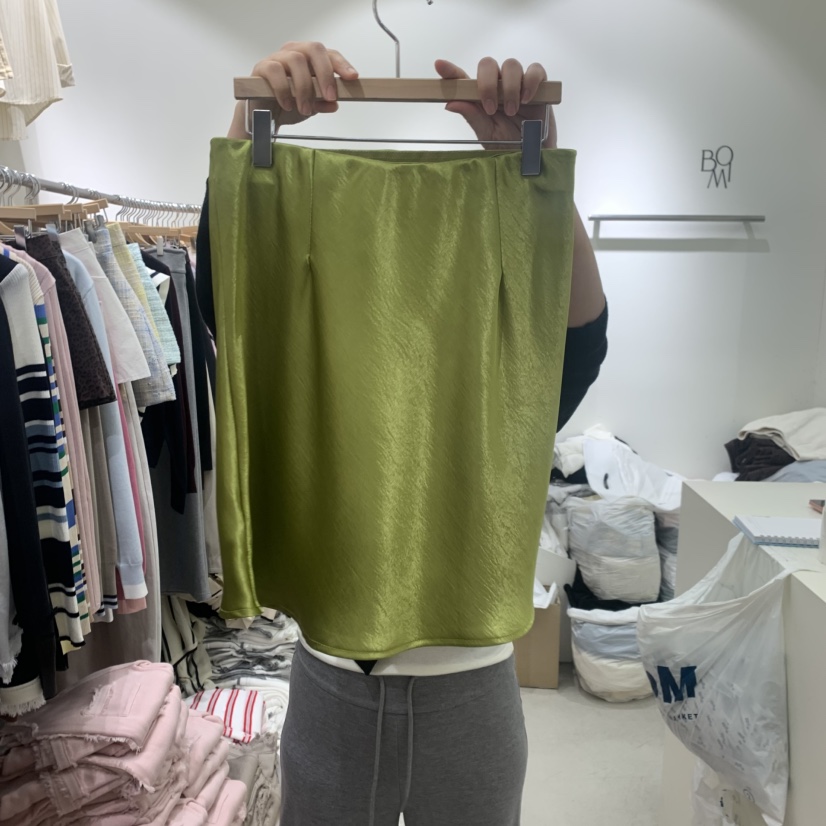 BY BOMI韓國直郵女士新款時尚休閑人氣熱賣推薦短裙緞面BY BOMI短裙