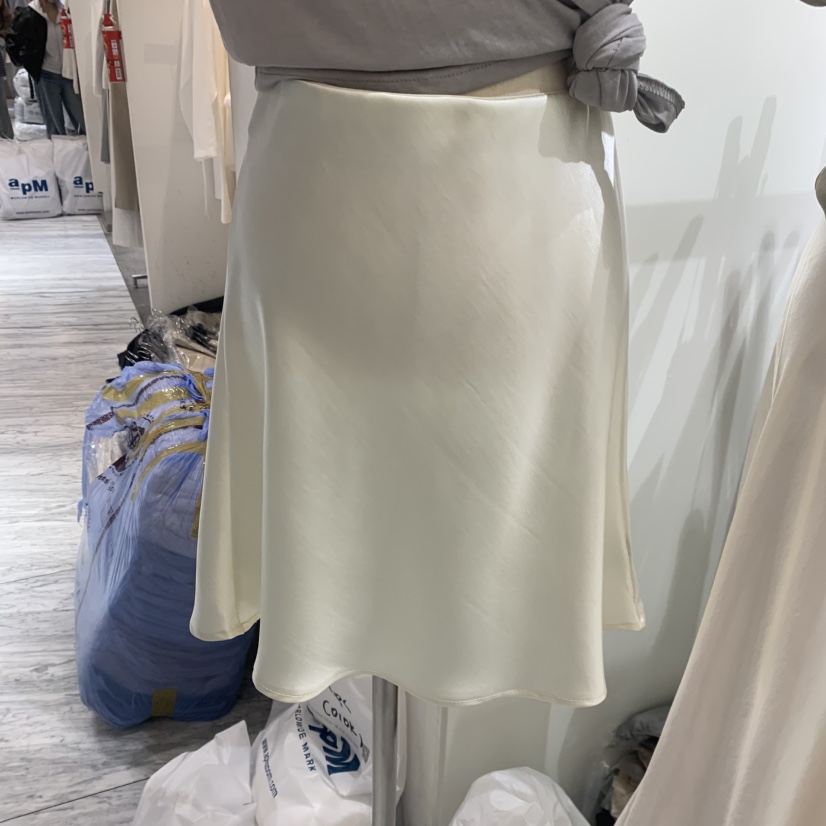 BY BOMI韓國直郵女士新款時尚休閑人氣熱賣推薦短裙緞面BY BOMI短裙圖色1