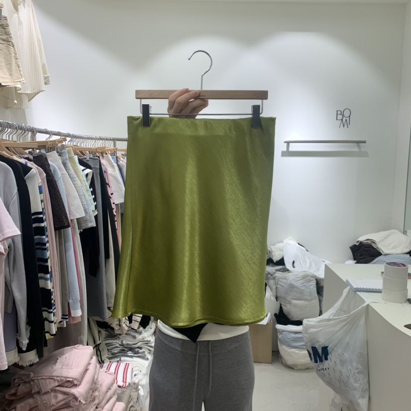 BY BOMI韓國直郵女士新款時尚休閑人氣熱賣推薦短裙緞面BY BOMI短裙圖色2