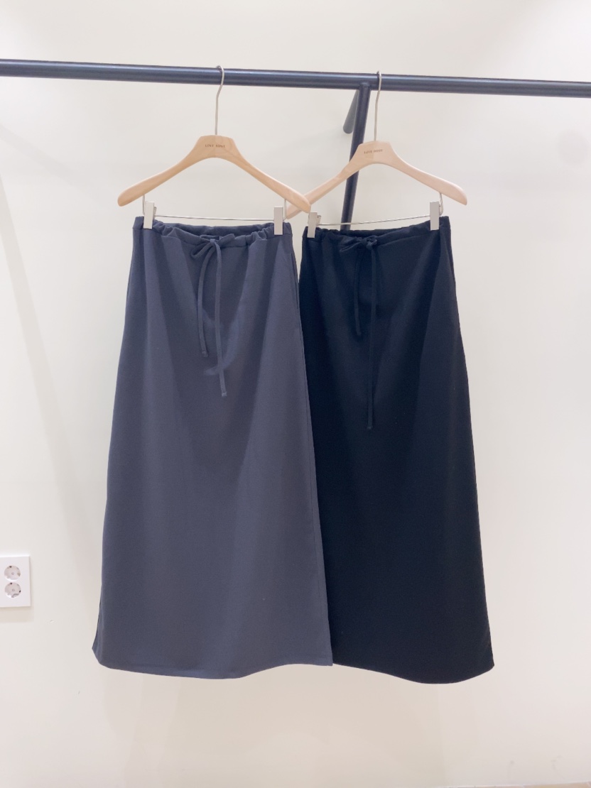 LOVE ROSIE韓國直郵女士新款熱賣真品推薦人氣休閑職業長裙LOVE ROSIE長裙