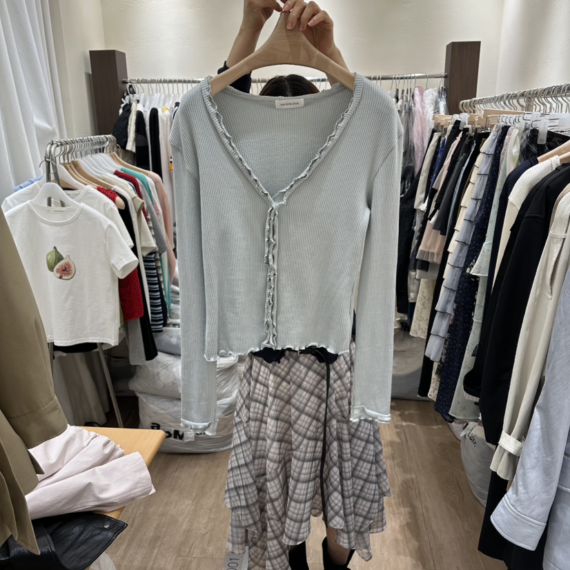 HANSUNGHYUN東大門代購女裝新品人氣針織衫荷葉邊V領開衫HANSUNGHYUN針織衫圖色2