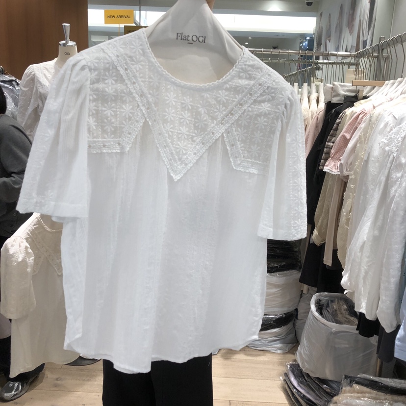 OGI韓國代購女士新款人氣真品職業推薦時尚熱賣襯衫蕾絲衫FLat OGI襯衫/蕾絲衫圖色2