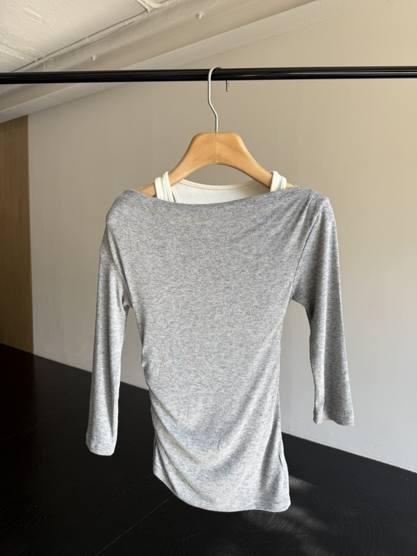 SOLAR韓國代購女士新品人氣推薦26春夏休閑長袖T恤假兩件SOLAR長袖T恤圖色2