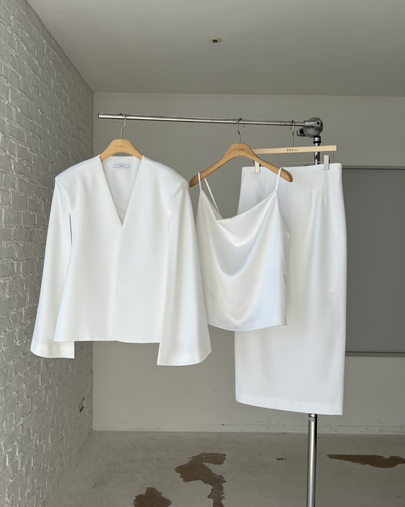 VERNI韓國直郵實拍女裝新品時尚夾克不含腰帶不含內搭披肩VERNI夾克
