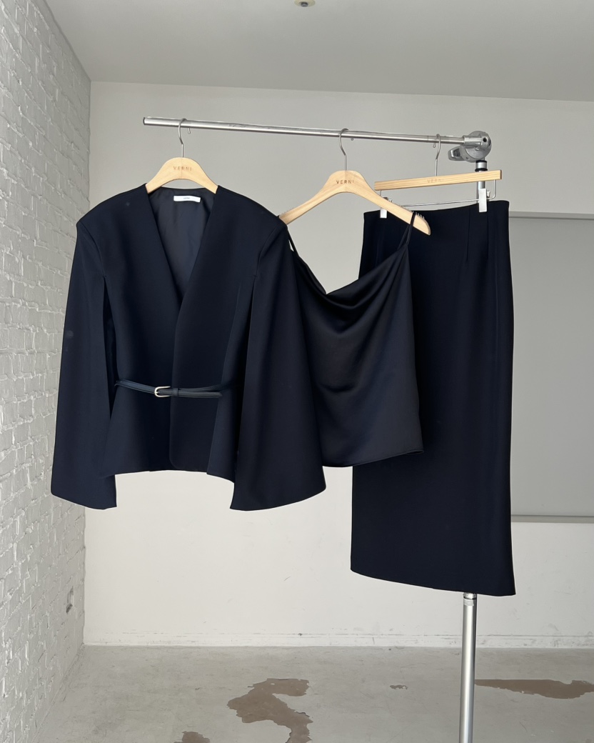 VERNI韓國直郵實拍女裝新品時尚夾克不含腰帶不含內搭披肩VERNI夾克