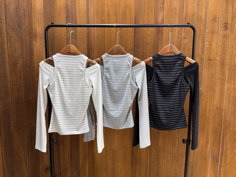 2TWO MOON韓國東大門直郵女裝新款時尚人氣休閑推薦長袖T恤2TWO MOON長袖T恤