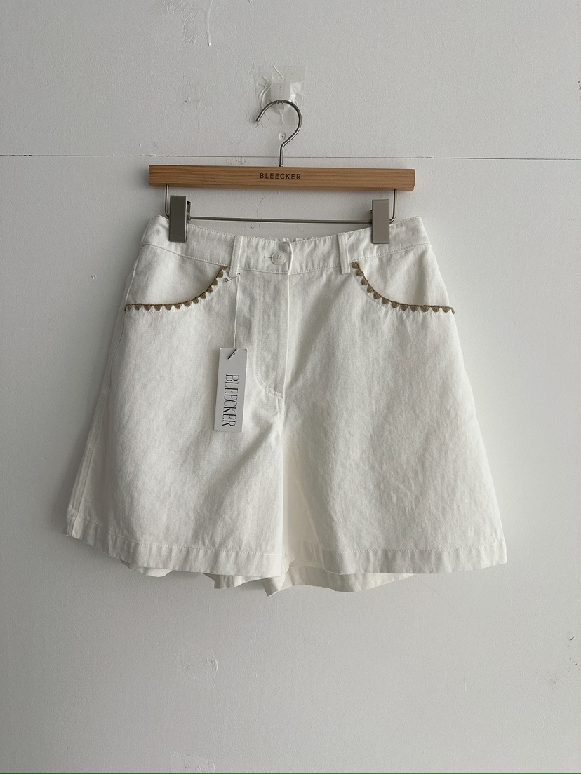 BLEECKER韓國直郵女裝新品26春夏熱賣時尚職業短褲口袋刺繡BLEECKER短褲圖色1