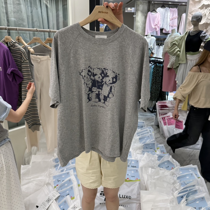 OURMOMENT韓國東大門直郵女士新款時尚人氣熱賣推薦休閑T恤OURMOMENTT恤圖色2