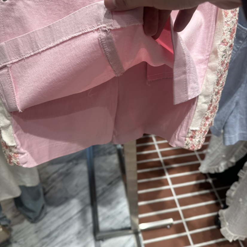 ILLO/MOCI韓國直郵實拍女裝新品推薦時尚職業人氣26春夏短褲ILLO/MOCI短褲