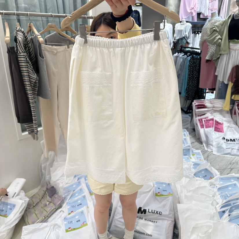 OURMOMENT韓國東大門直郵女裝新品時尚推薦職業人氣休閑短褲OURMOMENT短褲