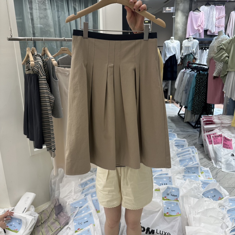 OURMOMENT韓國代購女士新款26春夏職業時尚熱賣半身裙中短裙OURMOMENT半身裙/中短裙圖色1