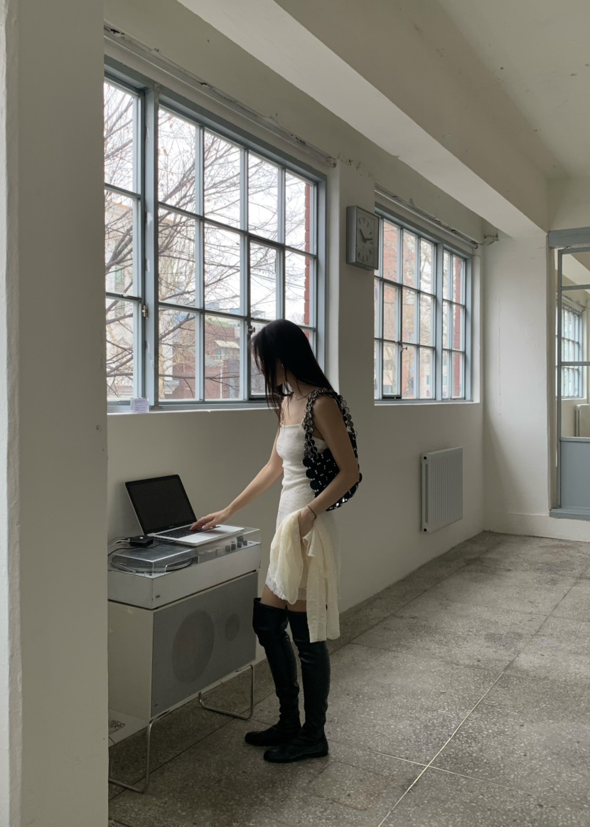 OUPPT韓國直郵女士新款人氣時尚熱賣推薦26春夏職業連衣裙OUPPT連衣裙