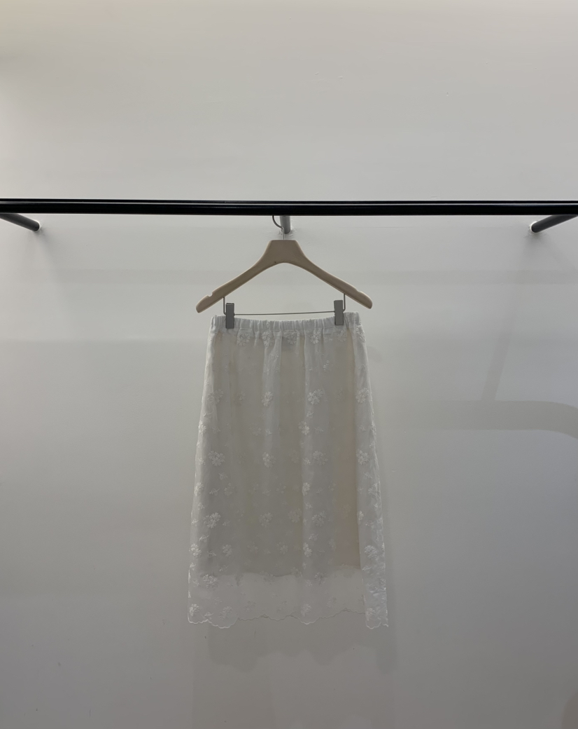 LA CREME韓國代購女裝新款休閑26春夏職業半身裙中短裙刺繡LA CREME半身裙/中短裙