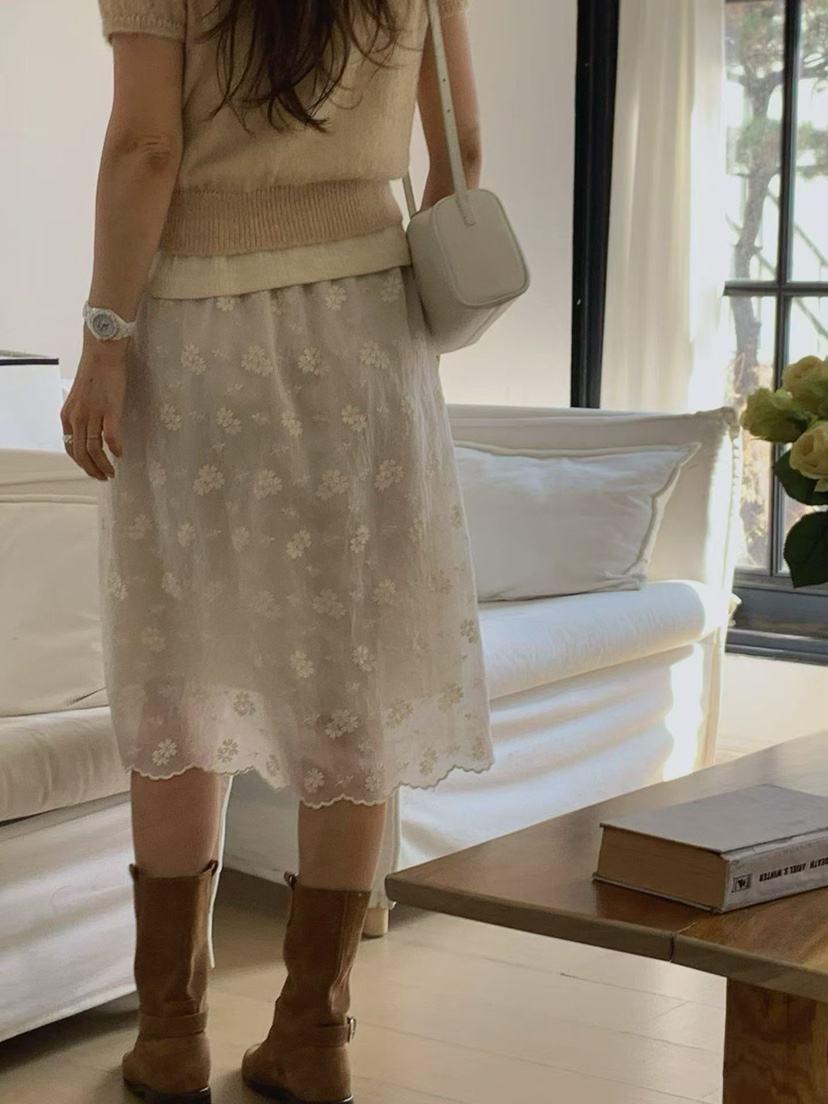 LA CREME韓國代購女裝新款休閑26春夏職業半身裙中短裙刺繡LA CREME半身裙/中短裙