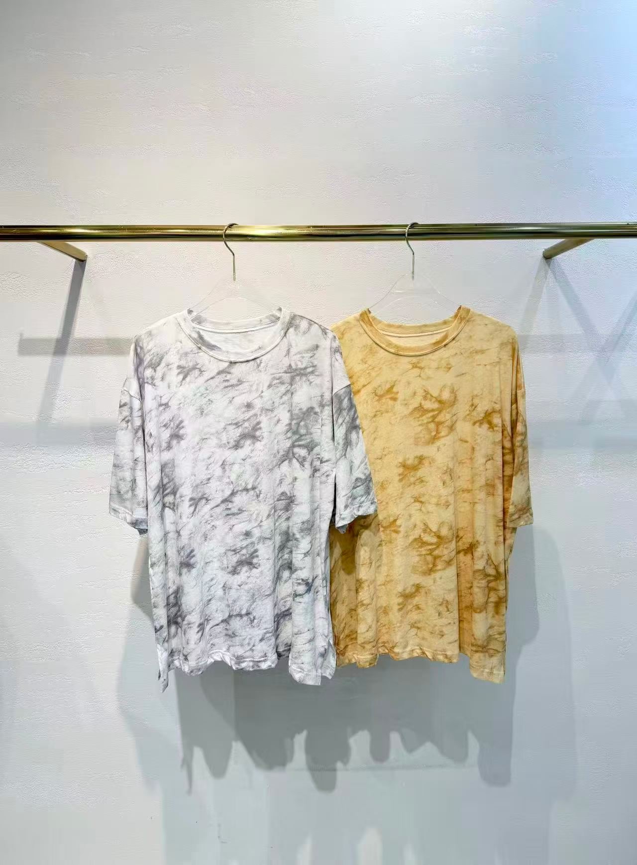 DENVER韓國東大門代購女裝新品人氣熱賣休閑時尚26春夏T恤DENVERT恤圖色2左二色