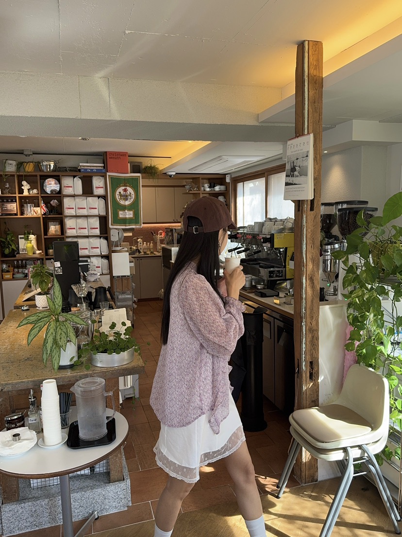 OUPPT韓國直郵女裝新款推薦人氣休閑26春夏時尚襯衫蕾絲衫OUPPT襯衫/蕾絲衫