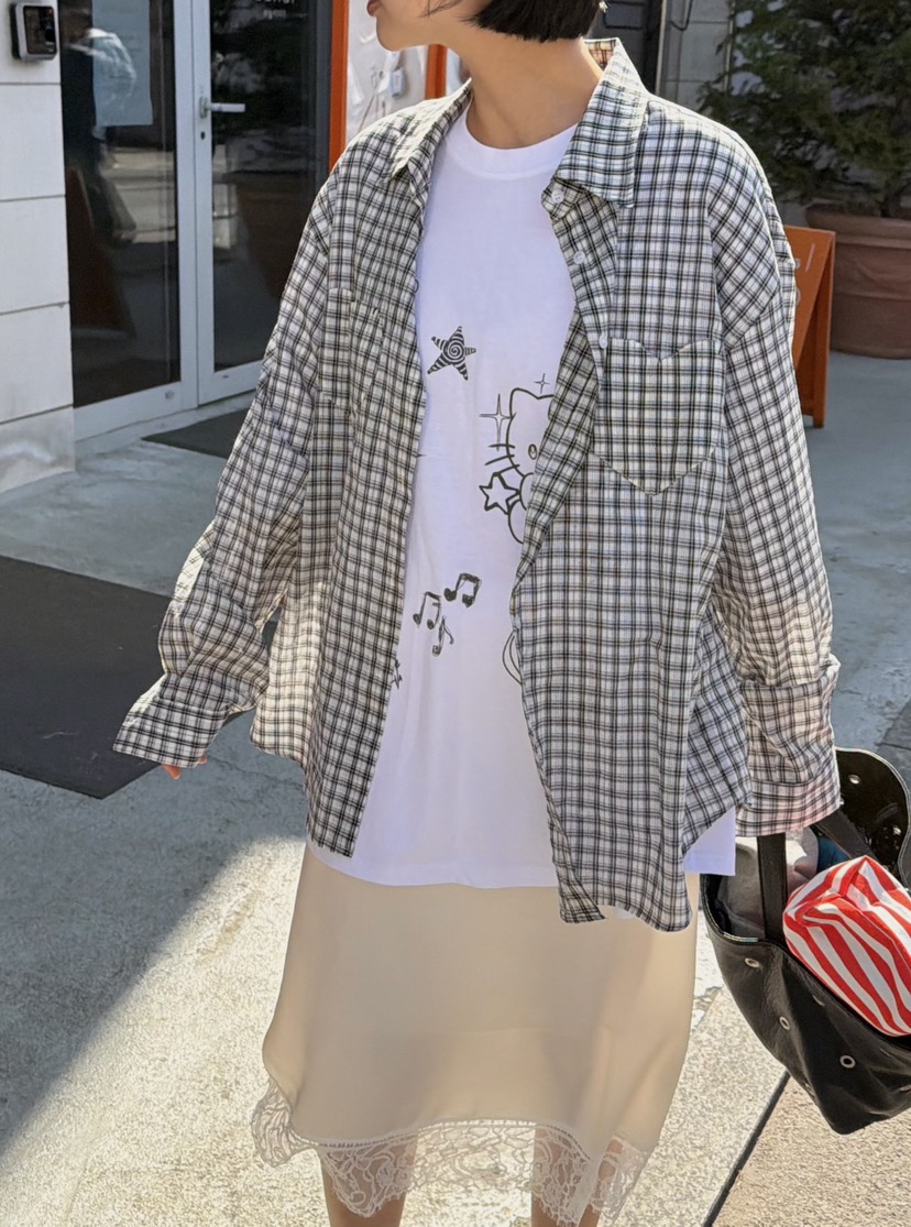 THE LINE-Q韓國直郵實拍女士新品休閑熱賣時尚襯衫蕾絲衫THE LINE-Q襯衫/蕾絲衫