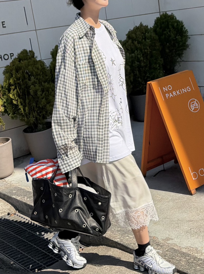 THE LINE-Q韓國直郵實拍女士新品休閑熱賣時尚襯衫蕾絲衫THE LINE-Q襯衫/蕾絲衫