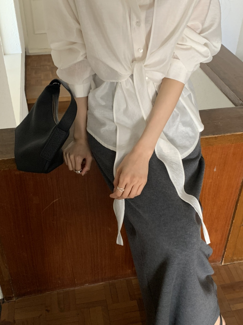 NOTICE韓國東大門直郵女裝新品26春夏人氣襯衫蕾絲衫系帶NOTICE襯衫/蕾絲衫