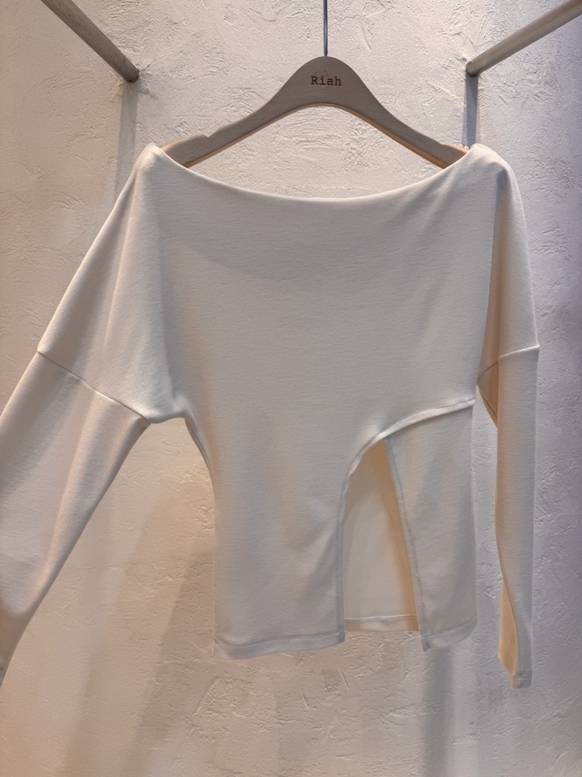 RIAH韓國東大門直郵女士新款時尚熱賣26春夏休閑推薦長袖T恤RIAH長袖T恤圖色2