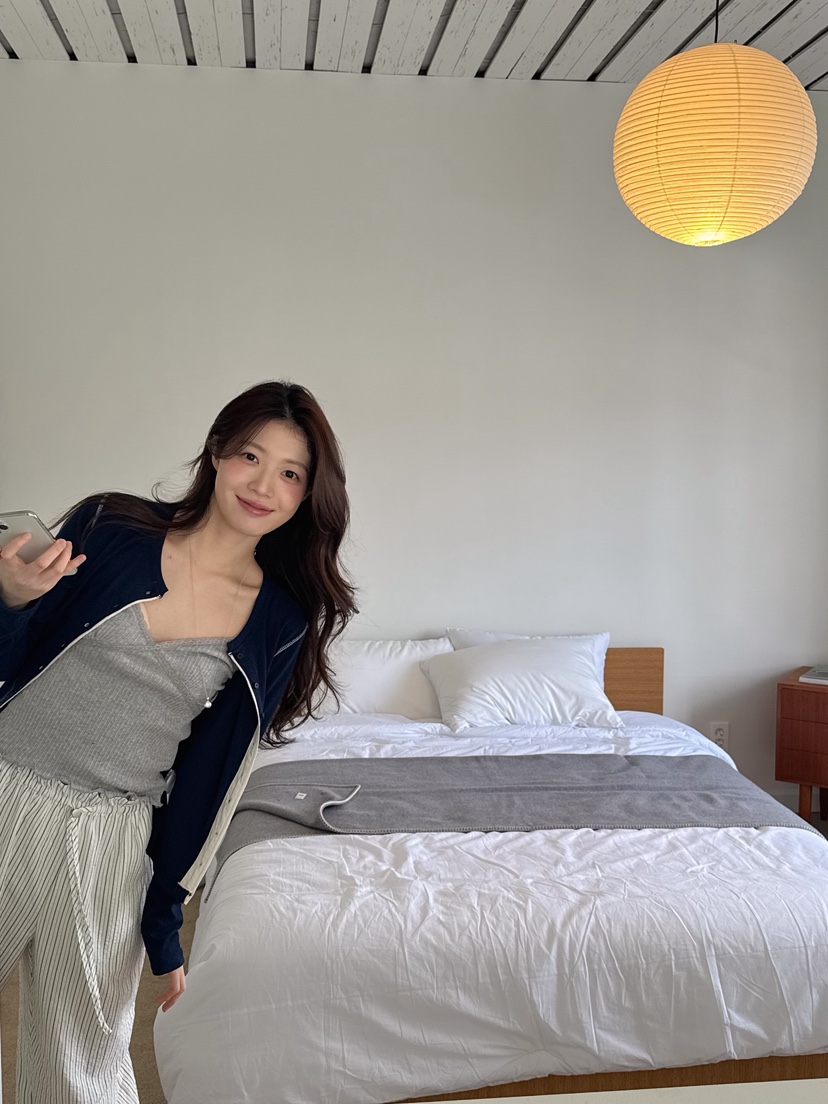 ERUME韓國代購女士新款休閑熱賣推薦人氣26春夏職業長袖T恤ERUME長袖T恤