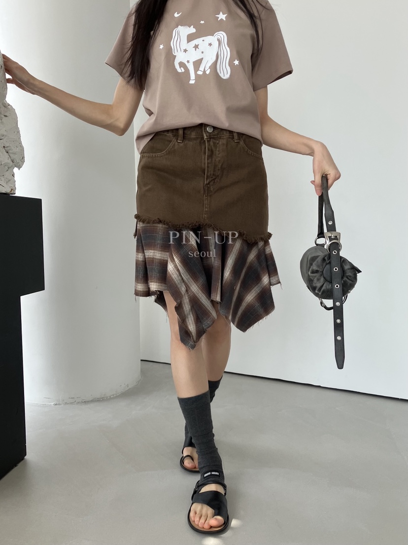 PIN-UP韓國直郵實拍女士新款26春夏半身裙中短裙不對稱格紋PIN-UP半身裙/中短裙