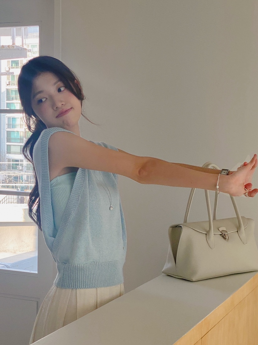 ERUME韓國東大門直郵女裝新品26春夏推薦熱賣職業吊帶背心ERUME吊帶/背心