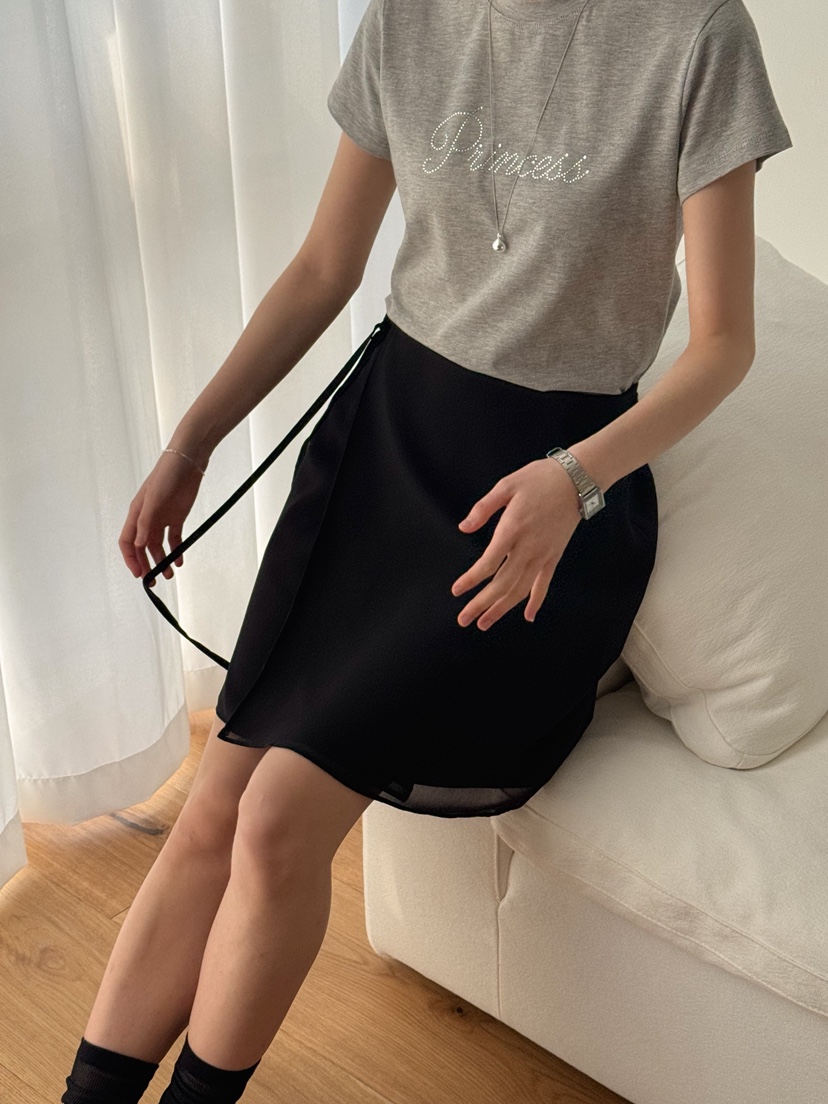 ERUME韓國東大門直郵女士新款熱賣時尚職業人氣推薦26春夏短裙ERUME短裙