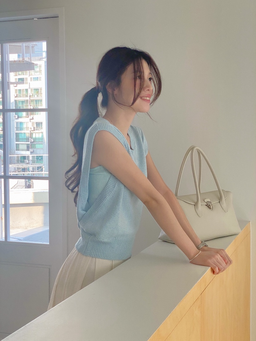 ERUME韓國直郵女裝新品時尚人氣推薦休閑熱賣職業吊帶背心ERUME吊帶/背心