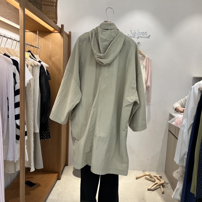 VELVET UNDERGROUND韓國直郵實拍女裝新品26春夏長款風衣VELVET UNDERGROUND長款風衣