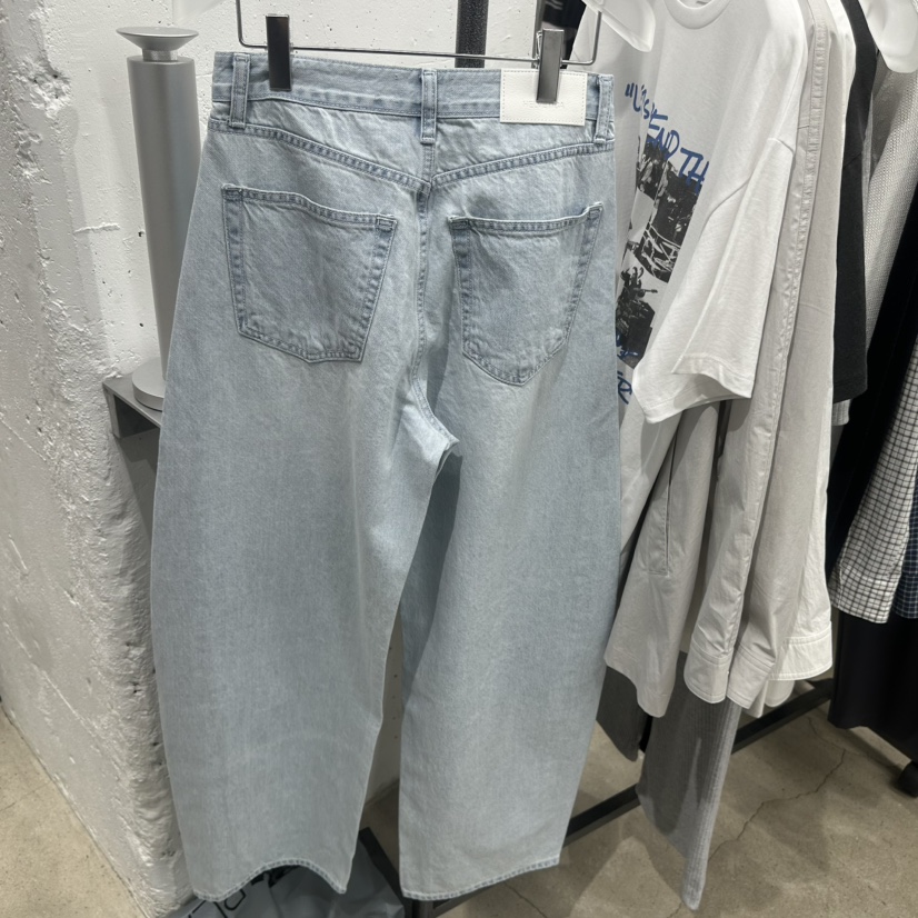 HELVETICA韓國代購女士新品推薦休閑熱賣職業人氣時尚牛仔褲HELVETICA牛仔褲