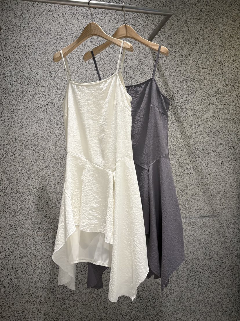 ADDICTED韓國直郵實拍女裝新品人氣26春夏時尚連衣裙條紋ADDICTED連衣裙