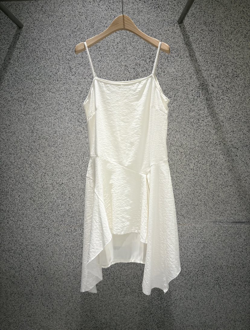 ADDICTED韓國直郵實拍女裝新品人氣26春夏時尚連衣裙條紋ADDICTED連衣裙圖色1