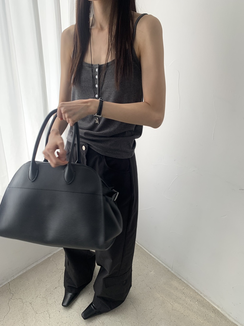 TRUE韓國東大門代購女裝新款職業休閑推薦時尚人氣吊帶背心TRUE吊帶/背心